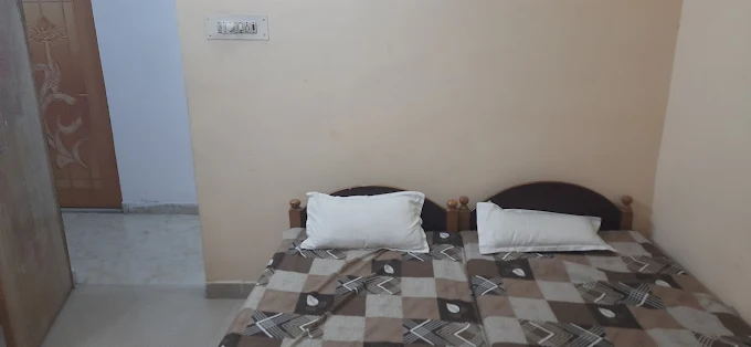 Standard Room Jain Mandir Dharamshala Prayagraj